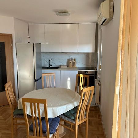 Apartment Pius Zagreb With The Garage Екстер'єр фото